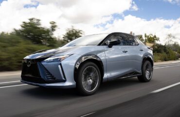 2025 Lexus RZ300e